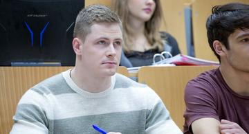 95% der Absolvent*innen des einjährigen Vorbereitungskurses an der FH Burgenland studieren danach in einem Bachelorstudiengang weiter.