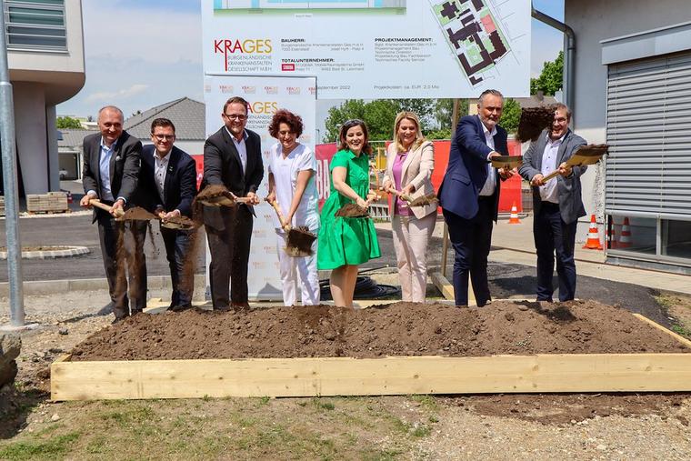 Gruppenfoto Spatenstich